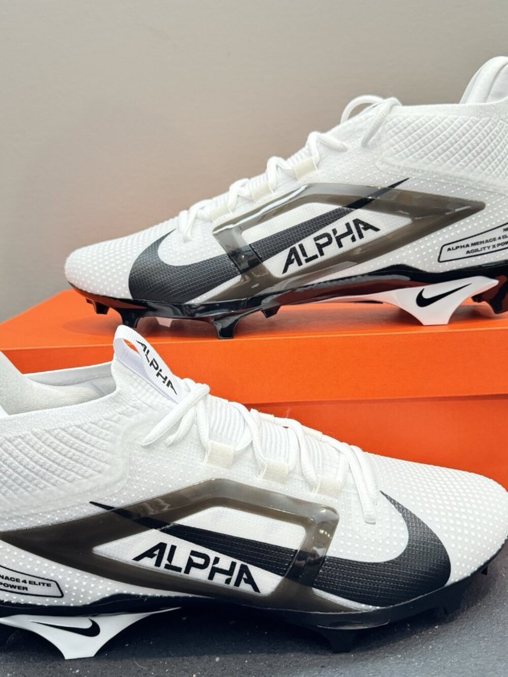 SIZE 11.5 - Nike Alpha Menace 4 Elite Football Cleats White Black FZ7701-101 NEW